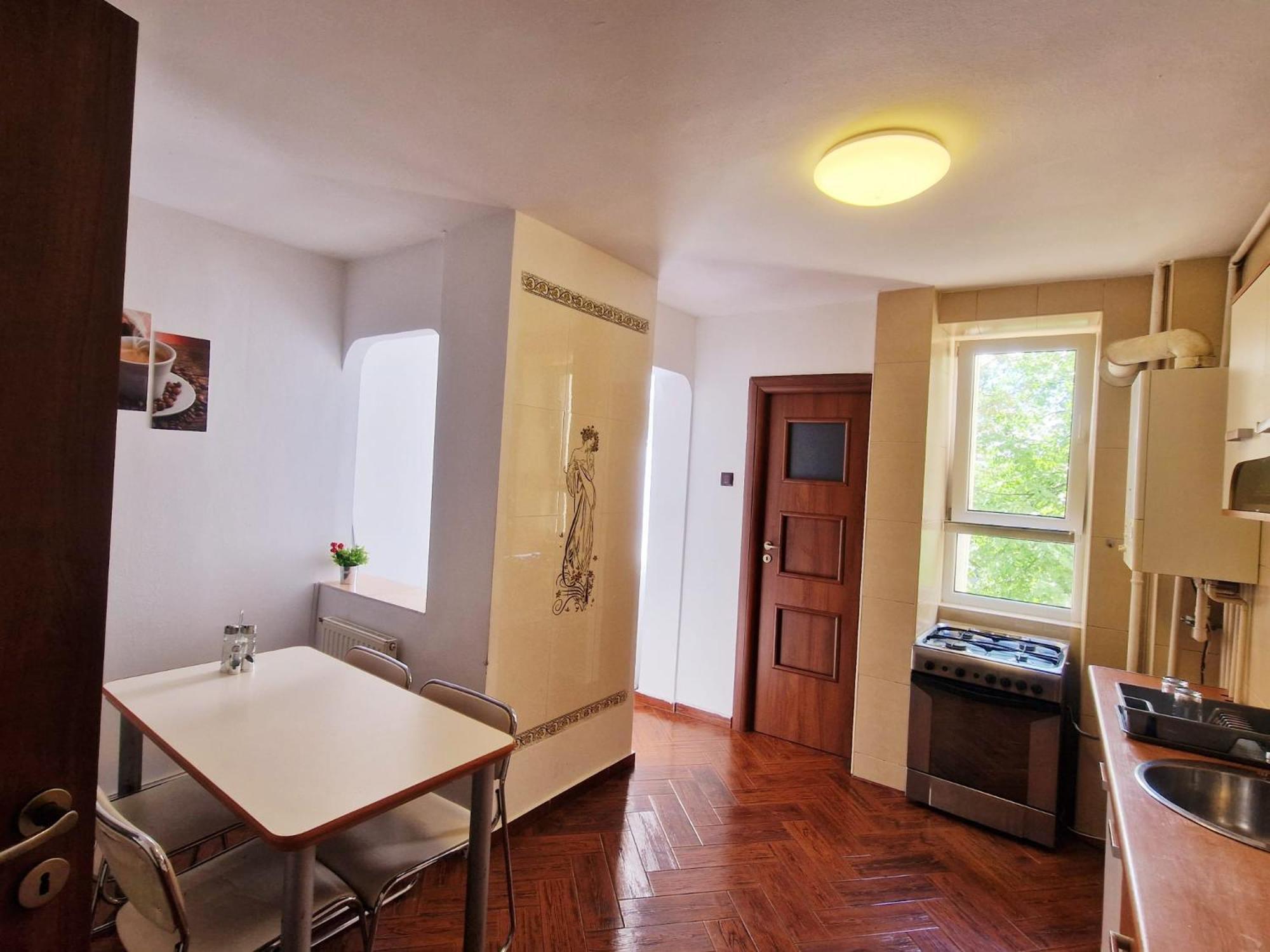 Stephanie Apartment-Centru Civic Brasov Exterior photo